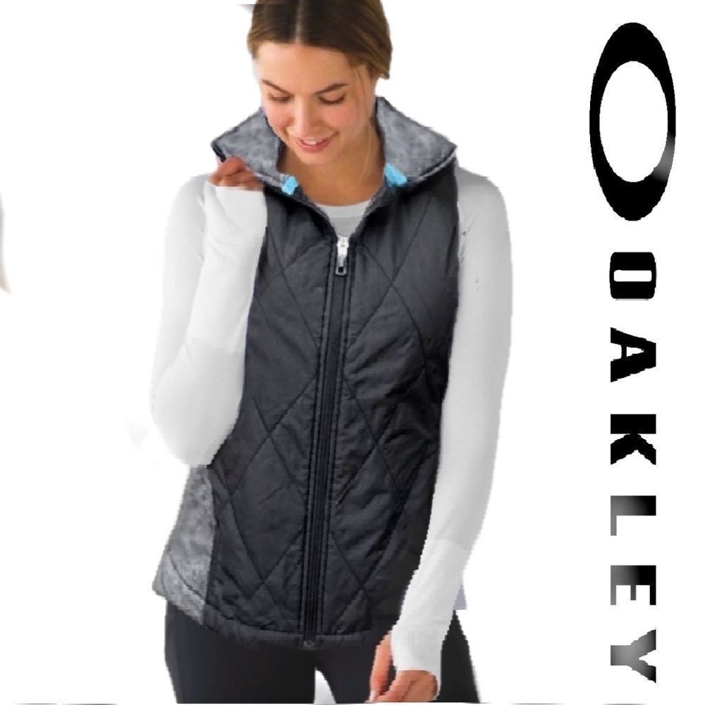 Oakley Hydrofree Quilted Puffer Vest